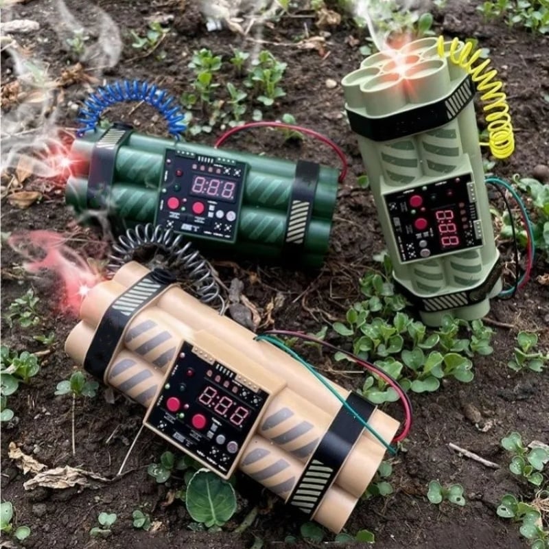 Tnt Dummy Bomb With Countdown And Smoke Effect