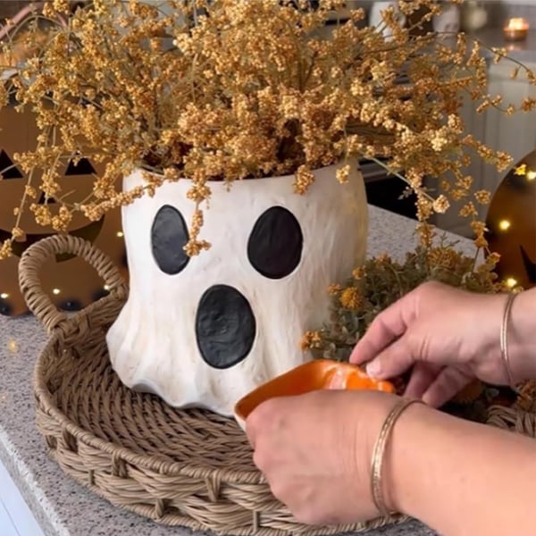 🔥Halloween pre-sale🔥 Halloween ghost bucket handmade flower basket, suitable for home decoration