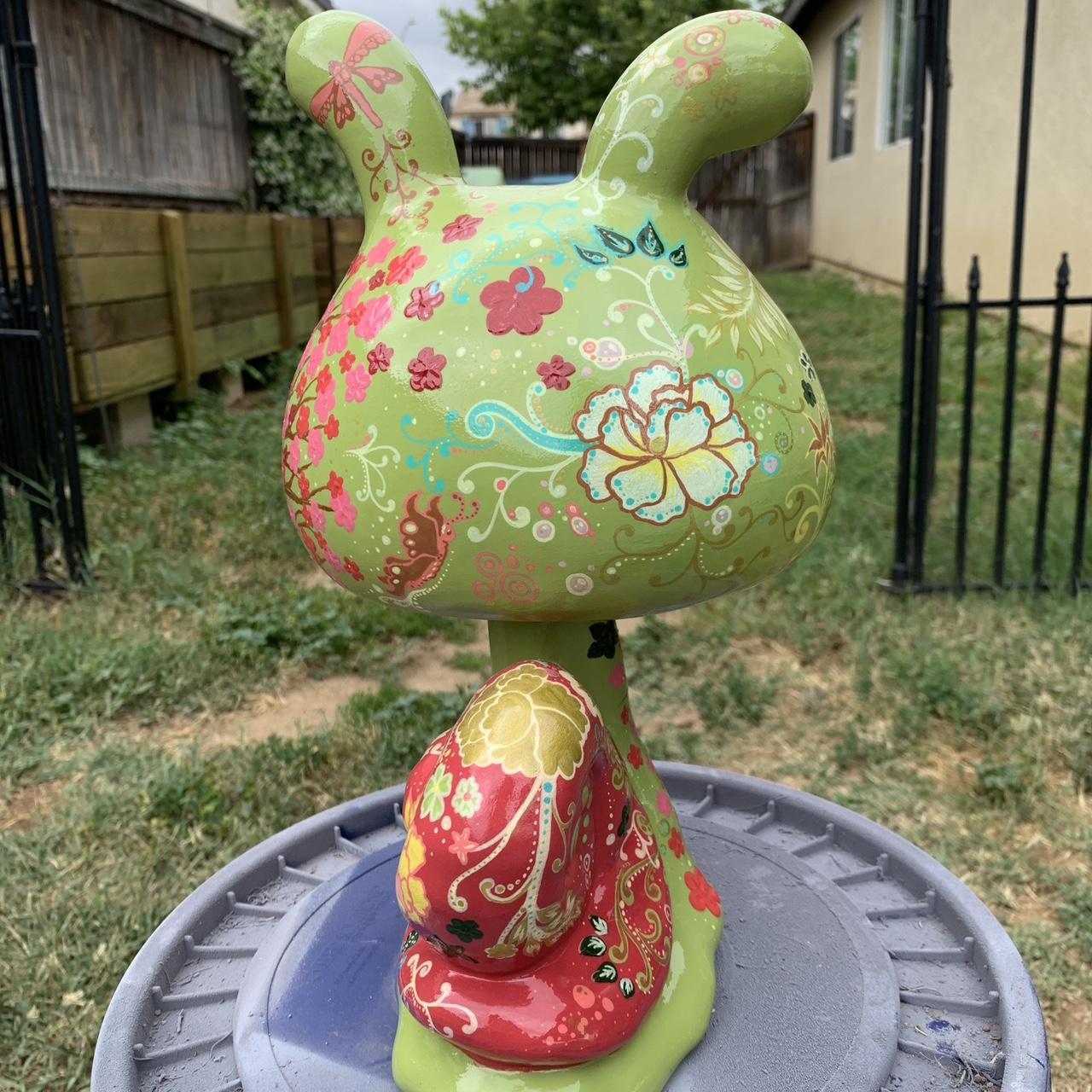 Psychedelic Peace Snail