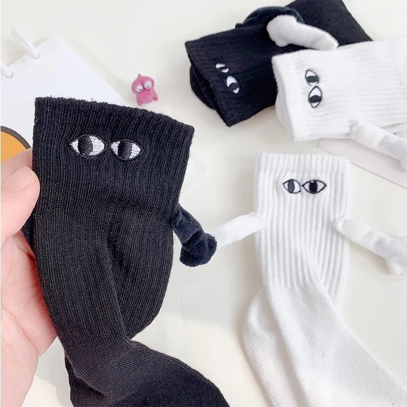 🔥Last Day Promotion - 70% OFF🎁Hand In Hand Socks Magnetic Holding Hands Socks