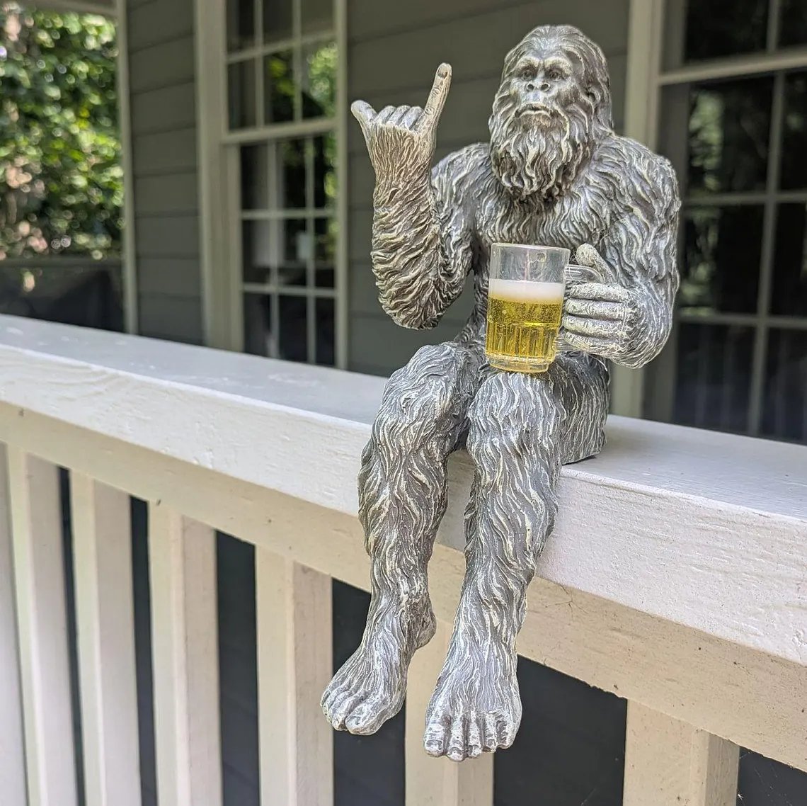 🔥Last Day 49% OFF-🦍🍺Party Bigfoot Sasquatch Yeti Statue Drinking Beer🤣