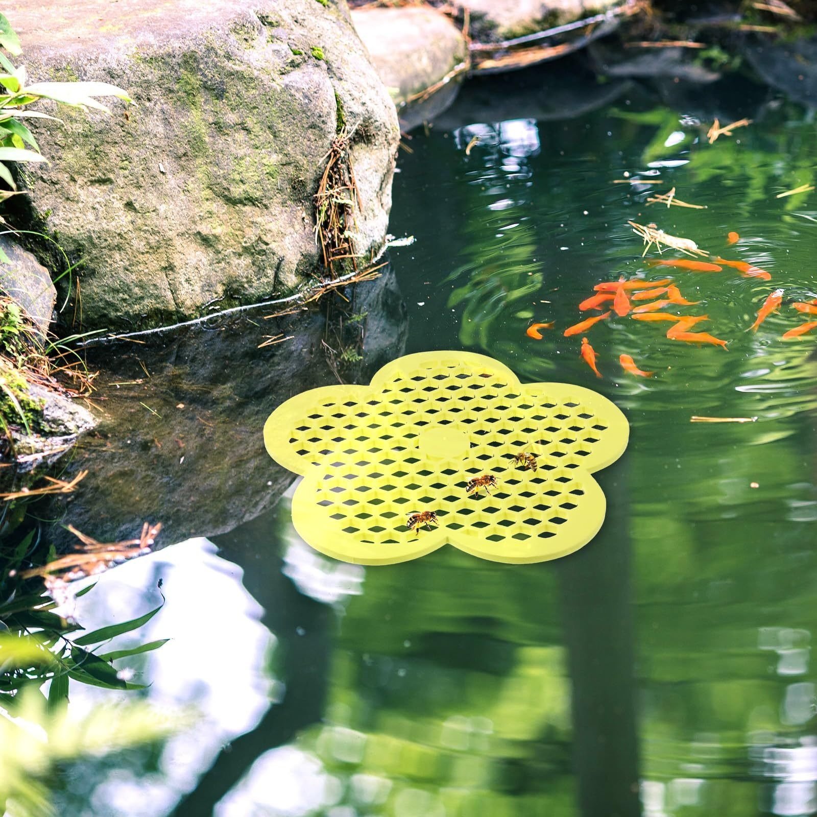 🎁TikTok Last Day Sale - 70% OFF🎉Floating Bee Watering Station🐝