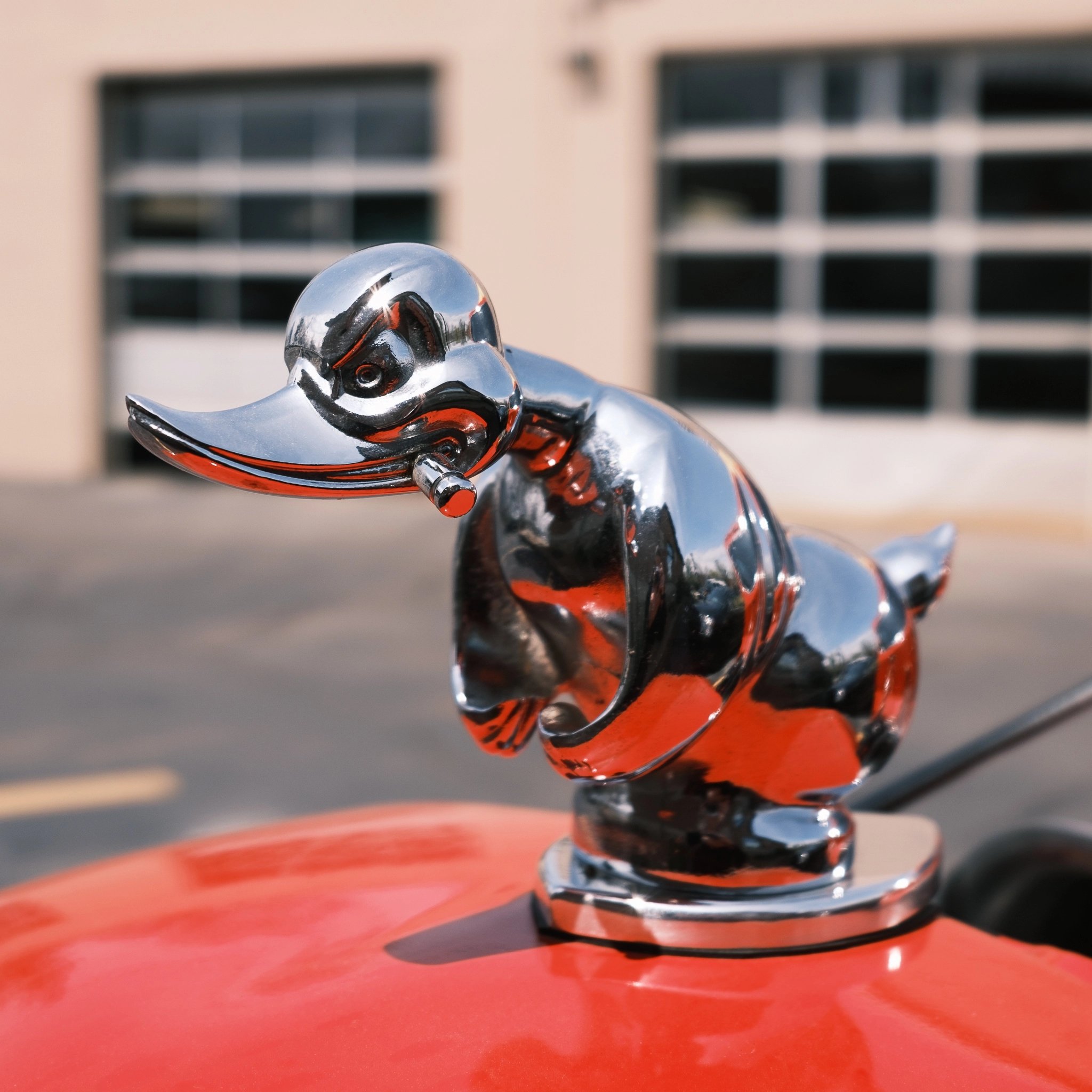 (🎄Christmas Hot Sale-49% OFF)🔥 Angry Rubber Duck Hood Ornament Death Proof