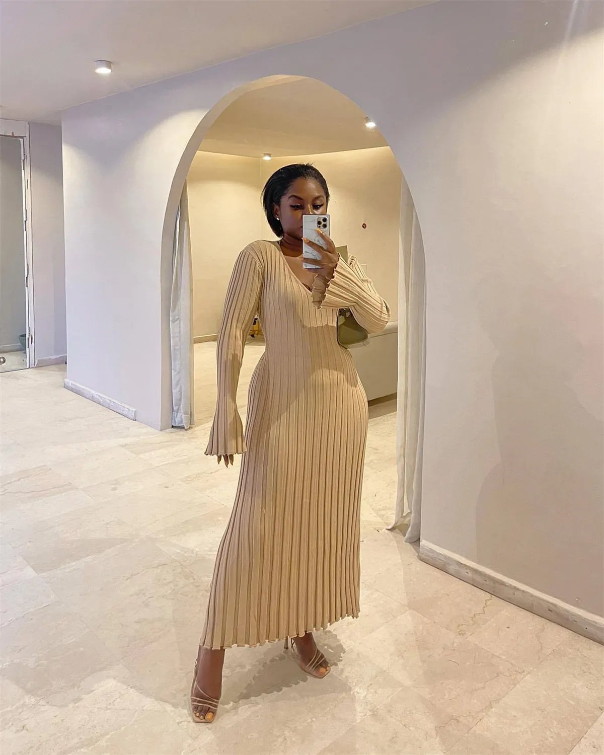 Last Day Promotion 48% OFF - 🔥2023 Fall New Sleeved Knit Midi Dress