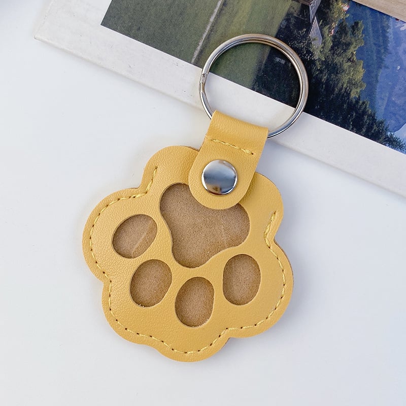 Last Day Promotion 70% OFF - 🐾Pet Paw Shaped Leather Keychain