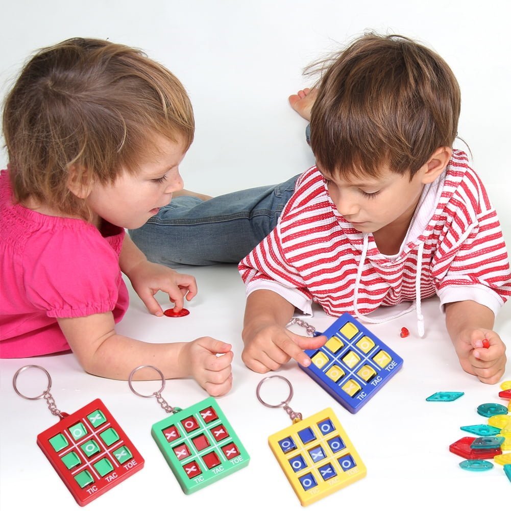 💥LAST DAY SALE 50% OFF💥Tic-Tac-Toe Keychain Set(4Pcs)