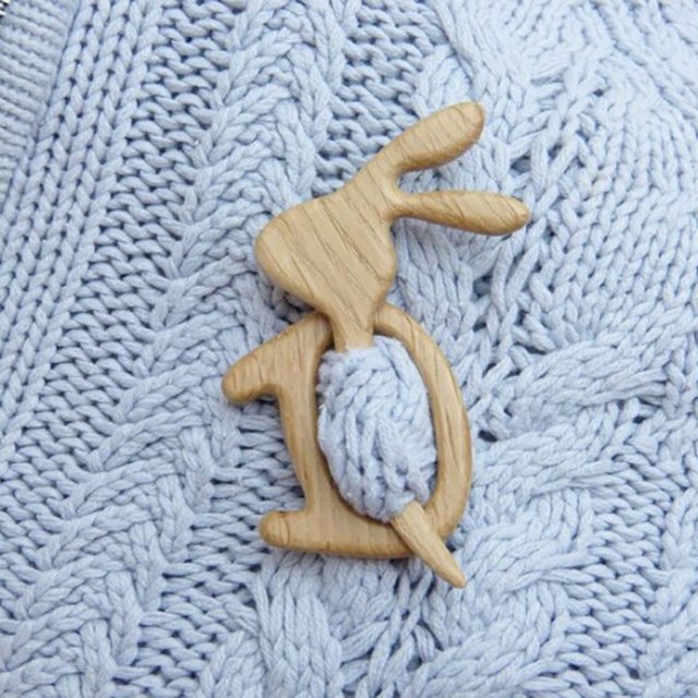 🎁NEW YEAR SALE NOW--50% OFF--Brooch pin with wooden animal pattern (sweater clip)