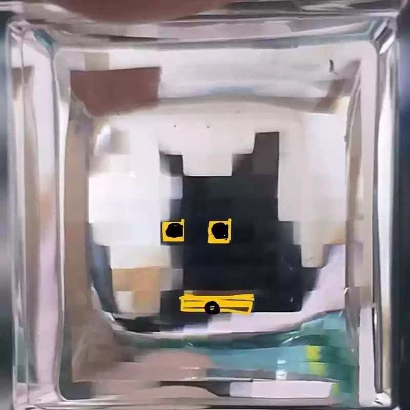 🎁TikTok Last Day Sale - 70% OFF⭐Crystal Pixel Filter Stone Keychain: A Pocket - sized Photo Enhancer🌈