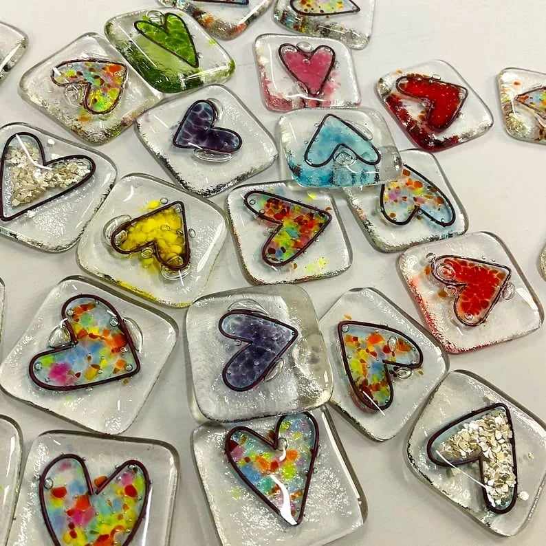 🔥Last Day 70% OFF - 💝Fused Glass Heart Pocket Token