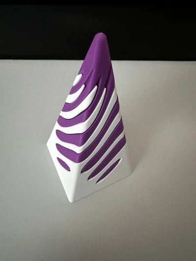 🔥Last Dat 50% OFF🔥Impossible Pyramid Passthrough Sculpture