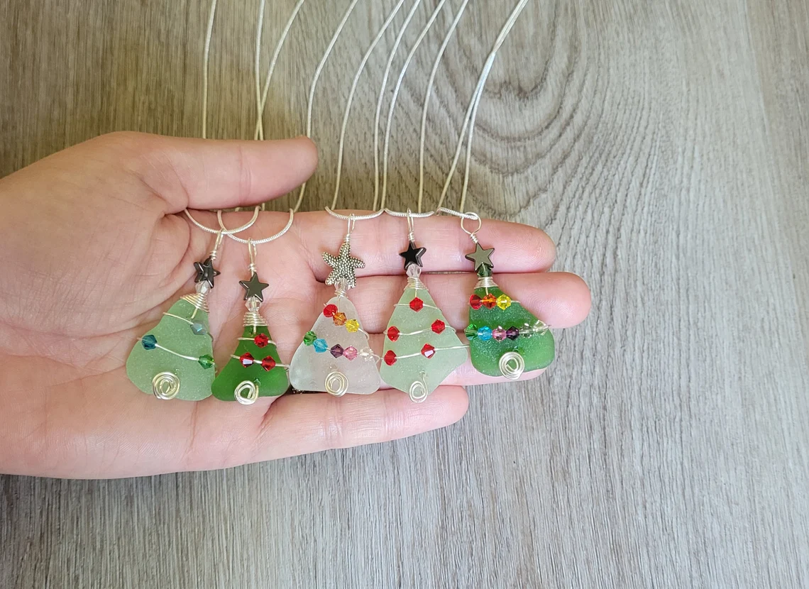 🎄(Christmas Hot Sale - 49% OFF) 100% Handmade Genuine Sea Glass Christmas Tree Necklace