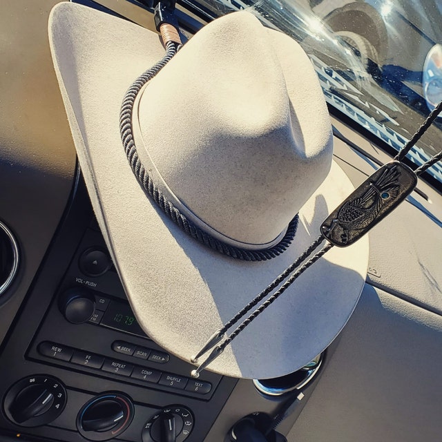 🎁Last Day Promotion- SAVE 70%🎁Hat Mounts. Cowboy Hat Mounts for your Vehicle