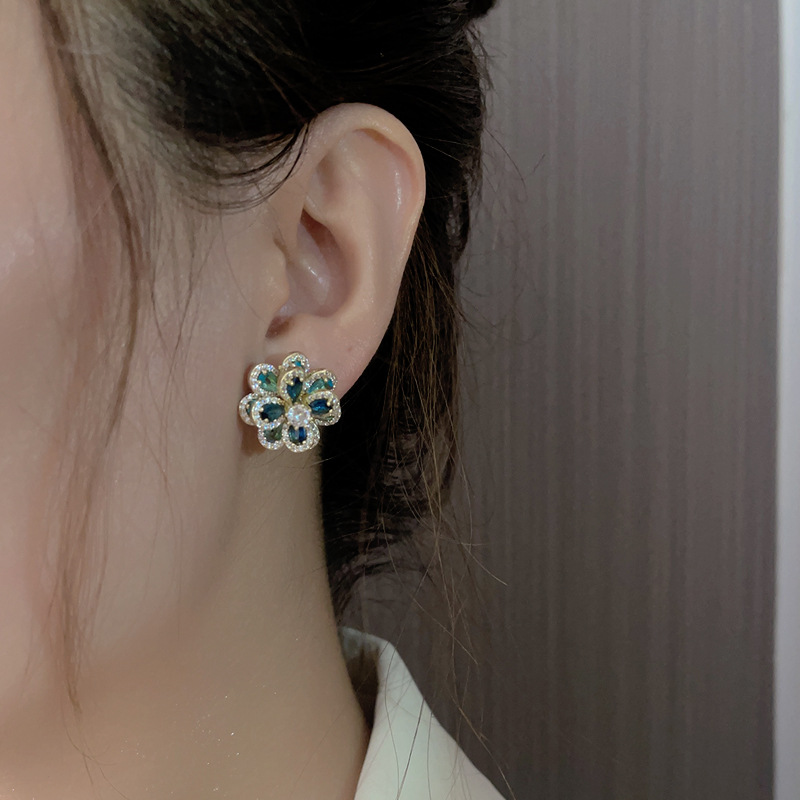 🌈Special Offer-Fashion Gradient Flower Earrings(🔥BUY 2 FREE SHIPPING)