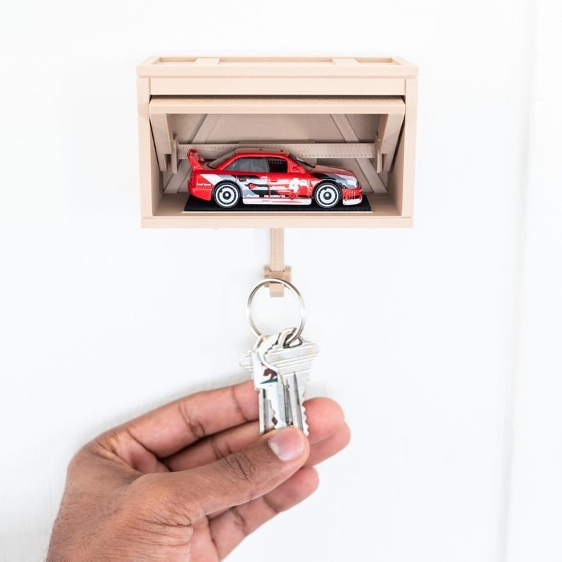 ✨Last Day 49% OFF - Auto Garage Key Holder - Interactive Opening Door