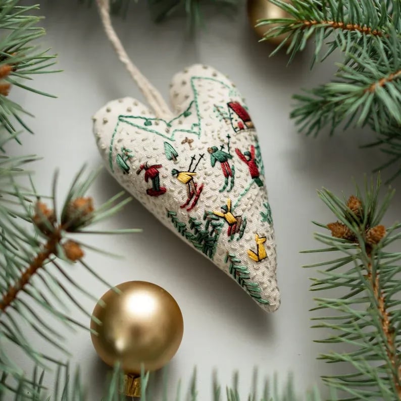 🎅Christmas Sale-❤️DIY Heart Shaped Hand Embroidered Christmas Ornament Kit