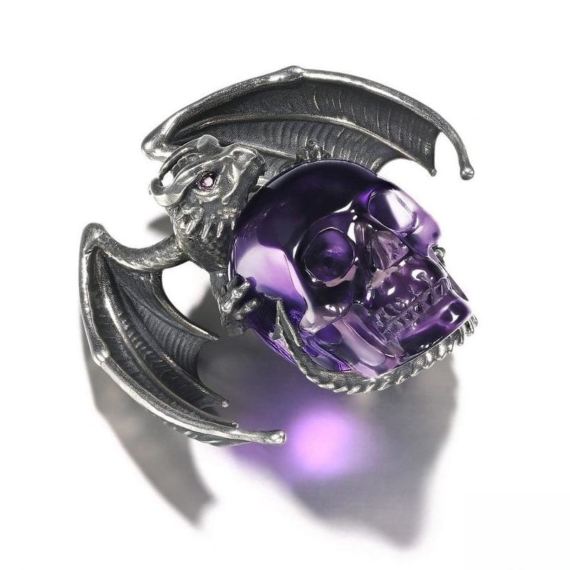 🔥Last Day 50% OFF - Silver Carved Crystal Skull Dragon Necklace