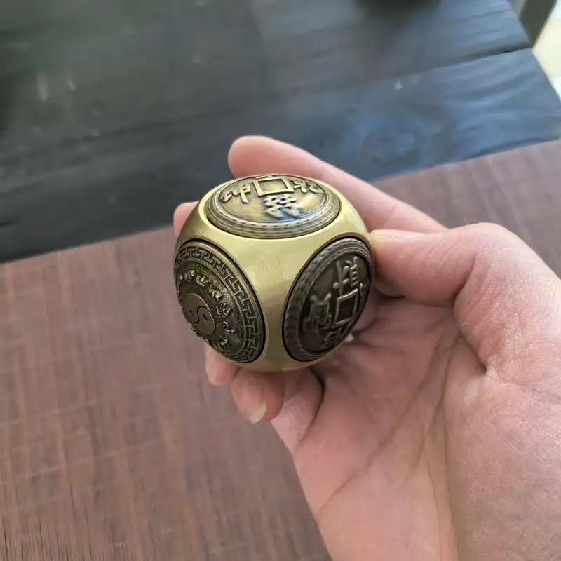 🔥Last day 50% OFF😎Brass Dice Large Fidget Spinner With 6 Sides Gift - Hand-carved