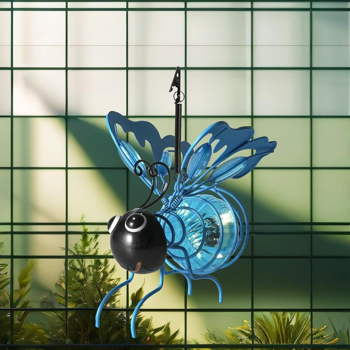 🎁TikTok Last Day Promotion -70% OFF🔥Solar Hanging Insect Simulation Light🐝