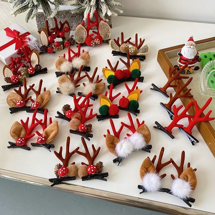 (🌲EARLY CHRISTMAS SALE - 50% OFF) 🎁Reindeer Christmas Hair Clips