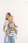 Hands free baby hip carrier