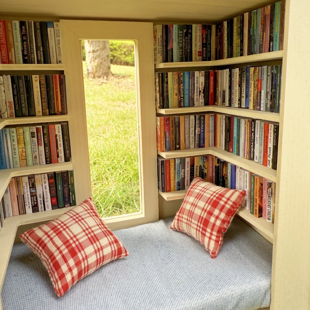 Room Box with Window Miniature Book