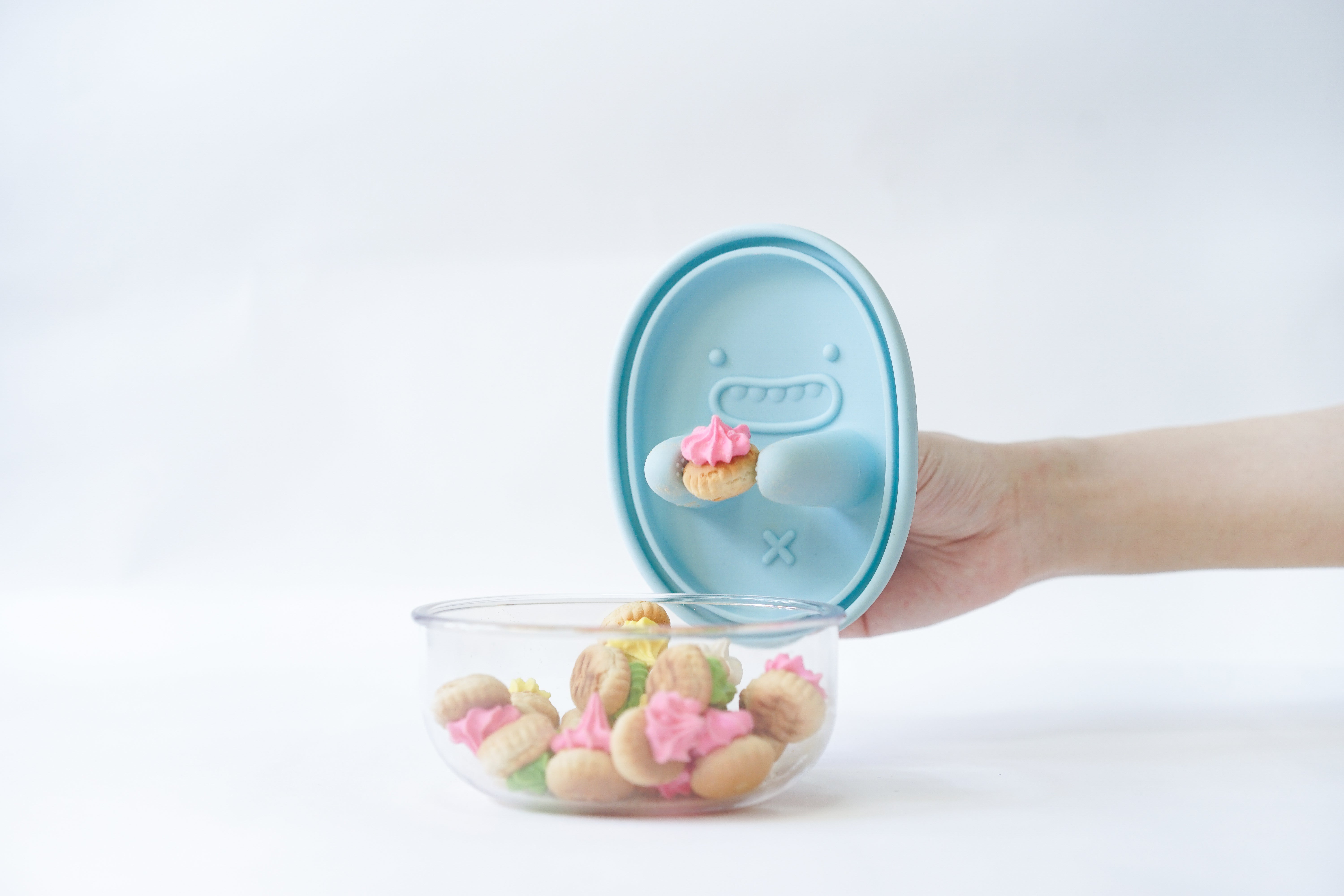 TidySnacker — Keep Your Fingers Clean, Always