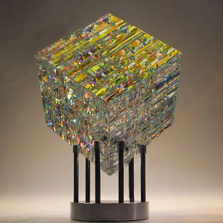 🔥Limited Time Sale 48% OFF🎉Crystal sculpture table ornament magic chromaticity cube(Buy 2 free shipping)