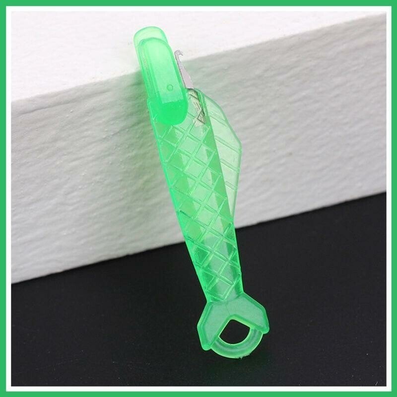 (🔥Last Day Promotion - 50% OFF) Fish Type Sewing Machine Needle Threader