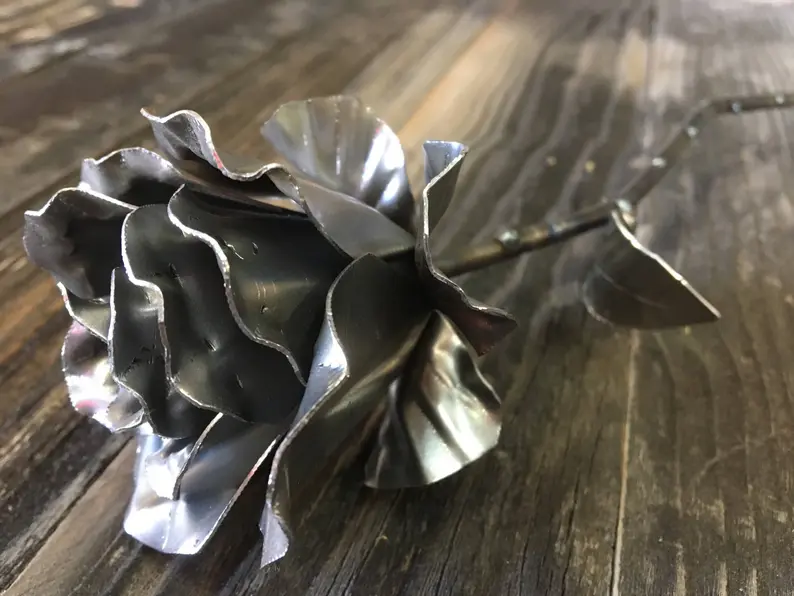 🌹100% Handmade Silver Limited Edition Rose (𝐂𝐡𝐚𝐝 𝐒𝐦𝐢𝐭𝐡 𝐇𝐚𝐧𝐝𝐦𝐚𝐝𝐞®)