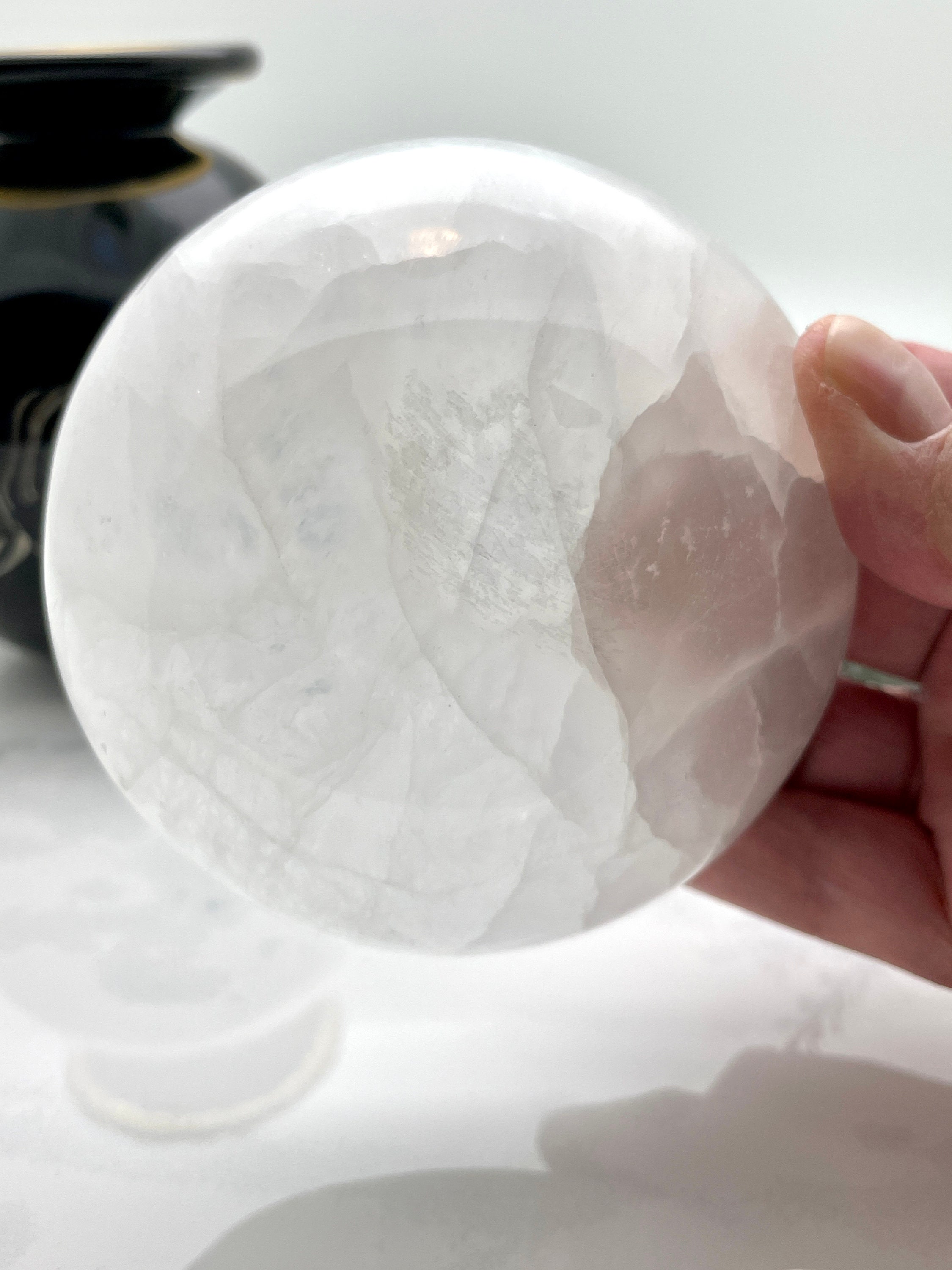 🔥Natural Moroccan White Selenite Hand-Carved Crystal Bowl