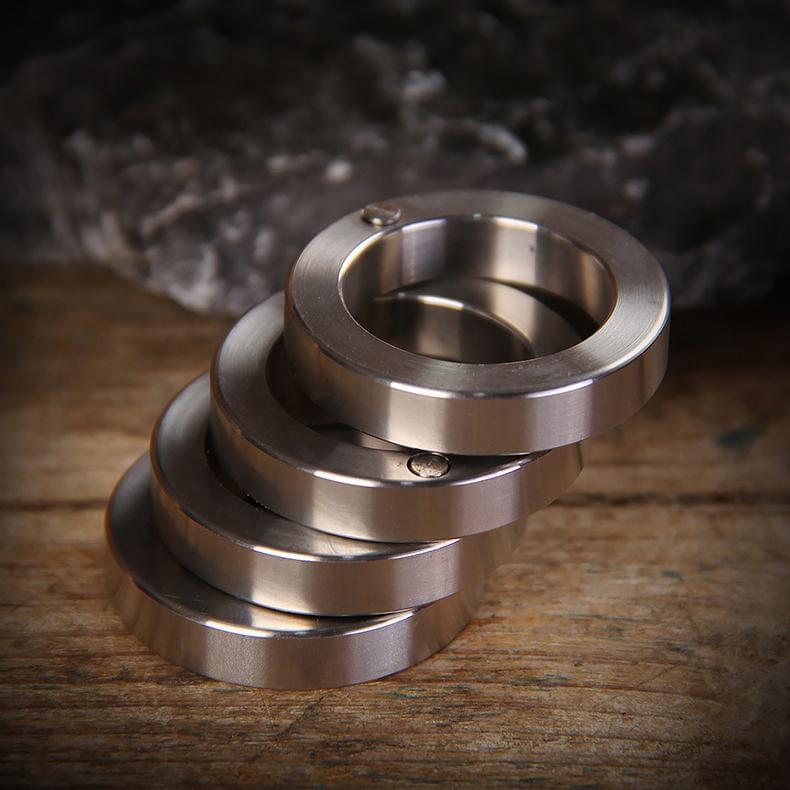 Stainless Steel Self-Defense Four-Finger Knuckle Buckle