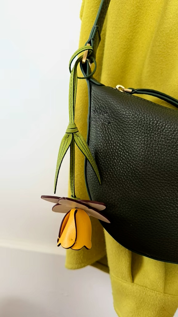 Daffodil Legacy Bag Charm 🌼✨