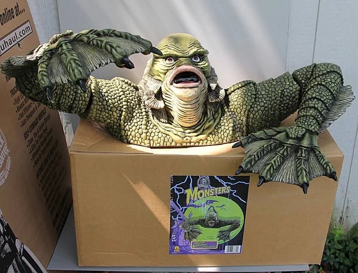 Creature from the Black Lagoon Grave Walker Statue