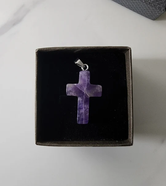 ✝️ 100 % Handgefertigtes Kristallkreuz – Healing Heart 🙏