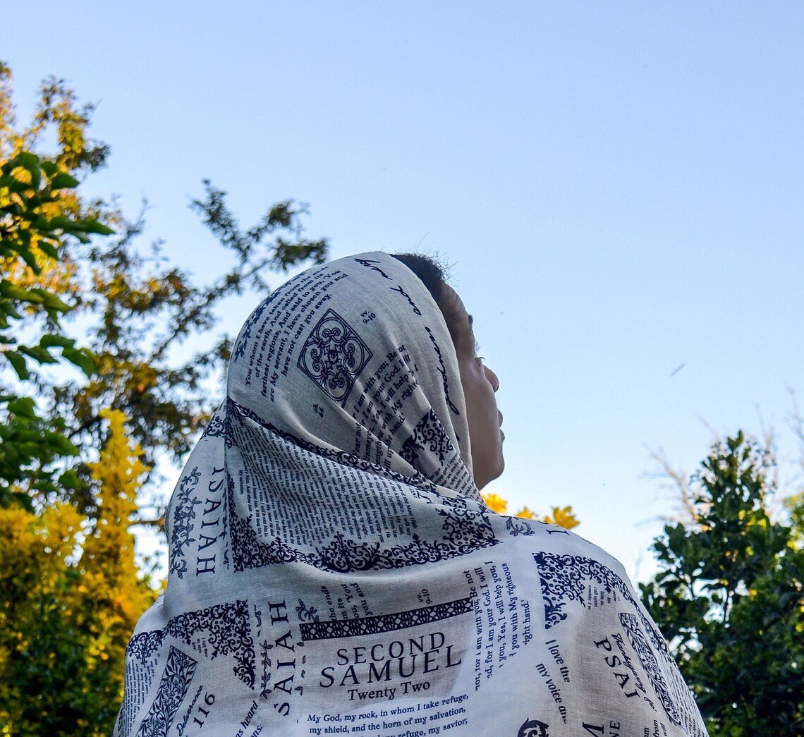 🔥LAST DAY 50% OFF - ✝️Christian Prayer Shawl: Protection Bible Verse Scarf, Yeshua Scripture Wrap