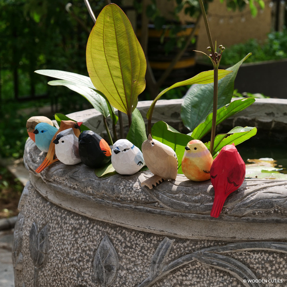 <strong>Handmade</strong> Miniature Bird Figurines