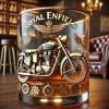 Whiskyglas im Motorrad-Stil