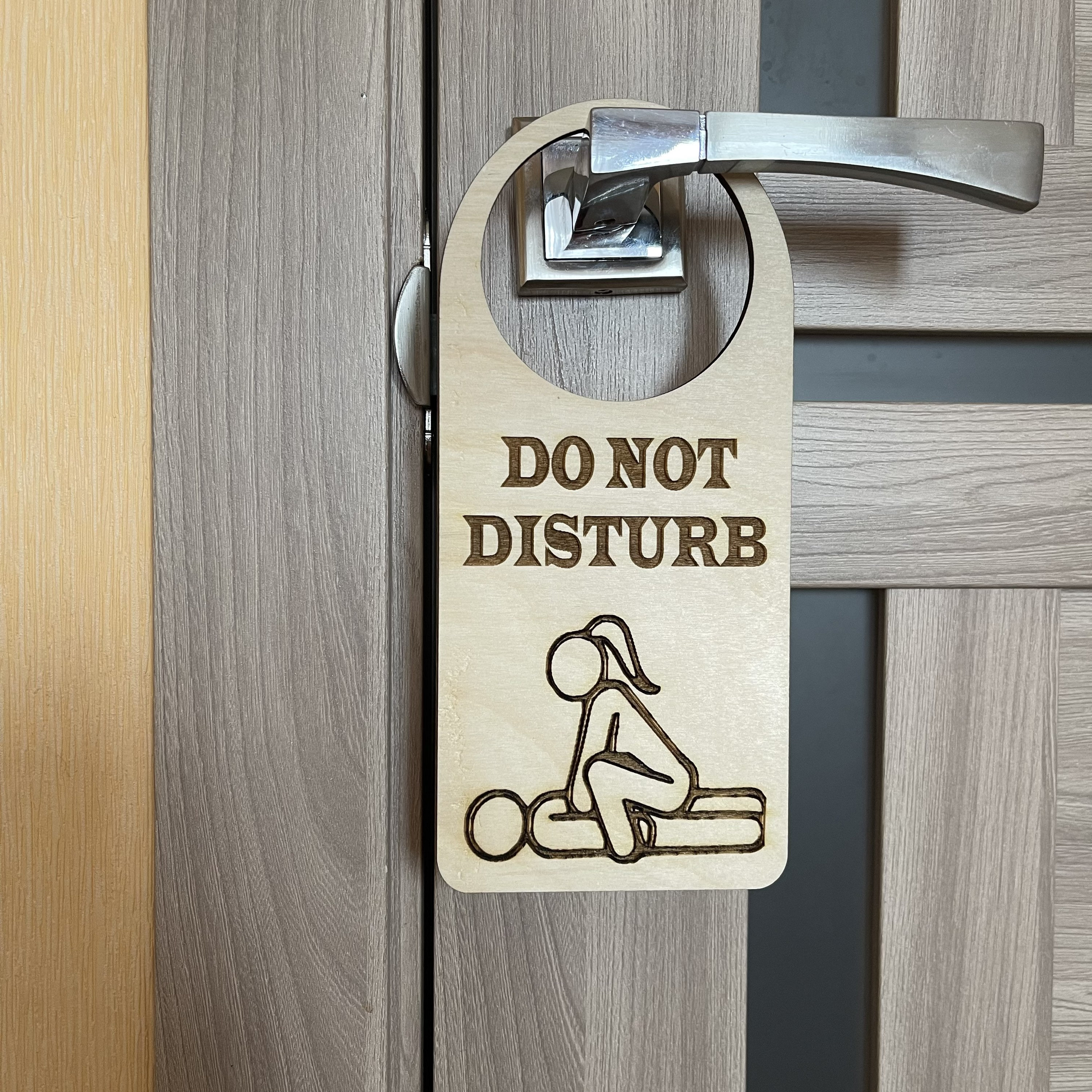 (🌲EARLY CHRISTMAS SALE - 50% OFF) 🎁--😈Joke Do Not Disturb On My Lunch Break Door Hanger,BUY MORE SAVE MORE