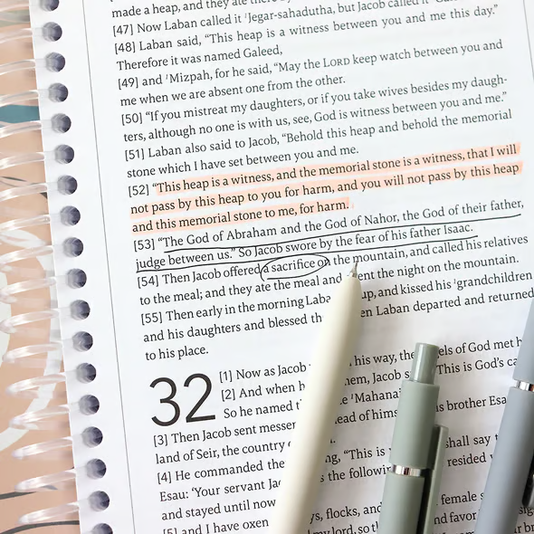 🔥✝️📚The Bible In A Year: A 52-Week Study(✨Hardcover Book)