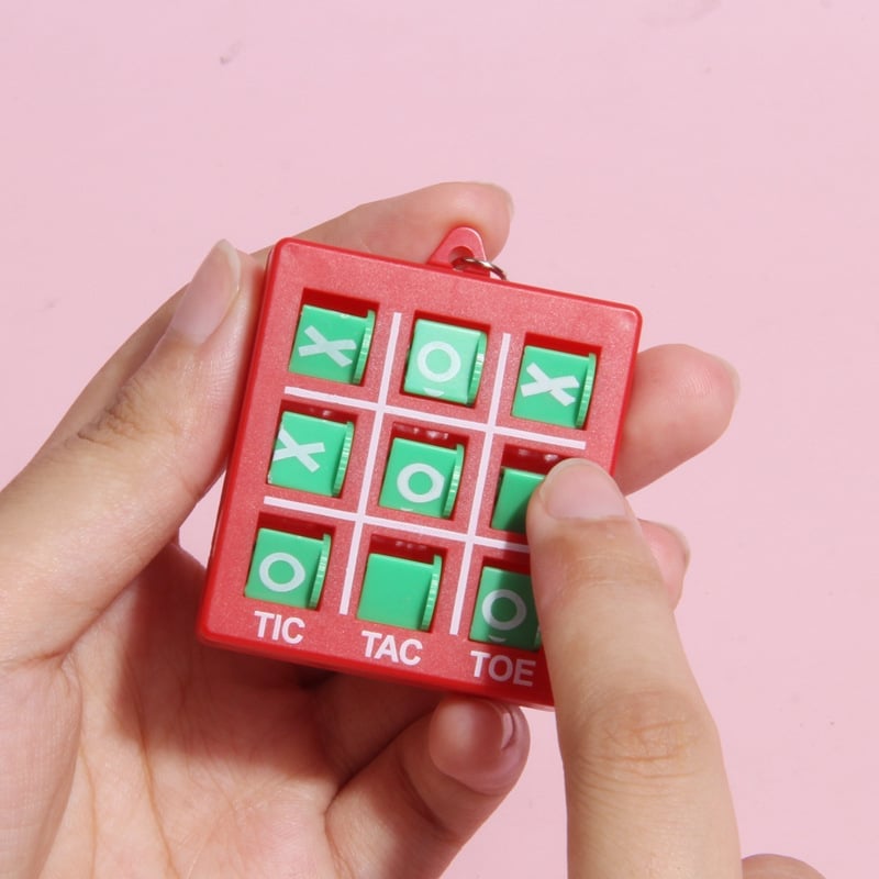 💥LAST DAY SALE 50% OFF💥Tic-Tac-Toe Keychain Set(4Pcs)