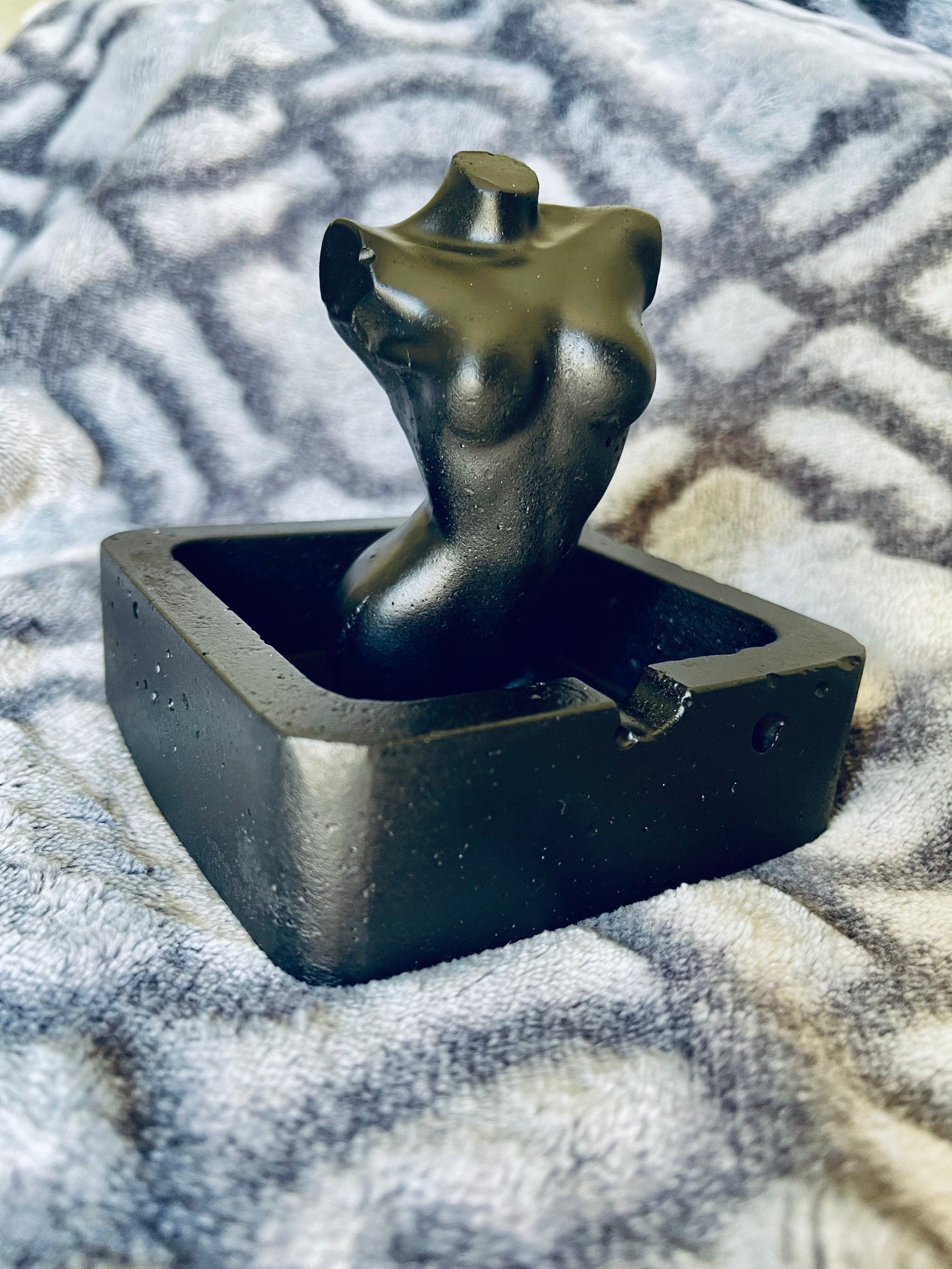 💃Inspired Vintage Goddess Female Statue Ash tray