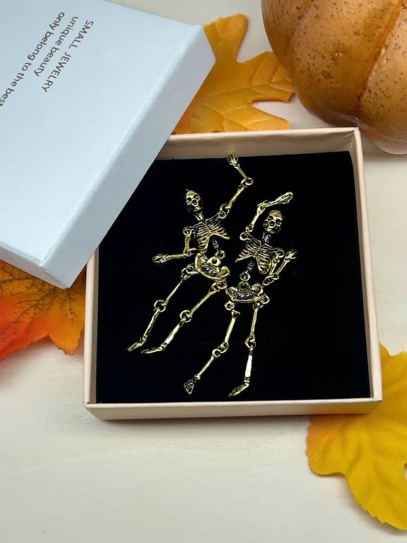 🔥LAST DAY SALE 70% OFF💥Skeleton Earrings⚡BUY 2 GET 1 FREE(3 PAIRS)