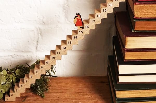 🎅2024 Christmas Gift - 🎄Funny Santa Stairs Countdown Calendar