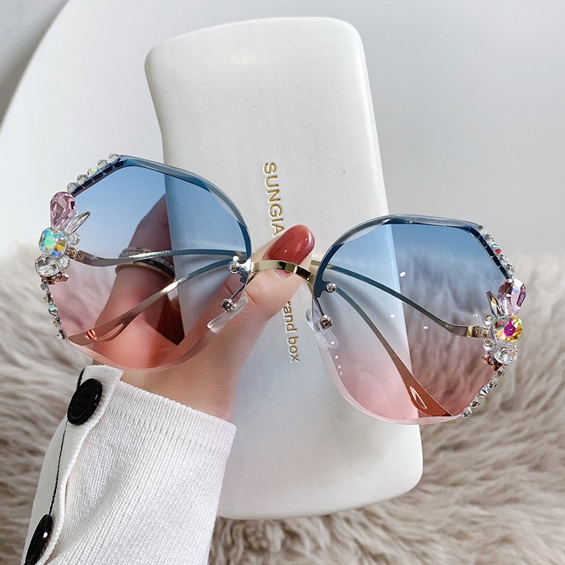 (🔥Summer Hot Sale - 50% OFF) 2024 Woman Rimless Diamond Sunglasses, BUY 2 FREE SHIPPING