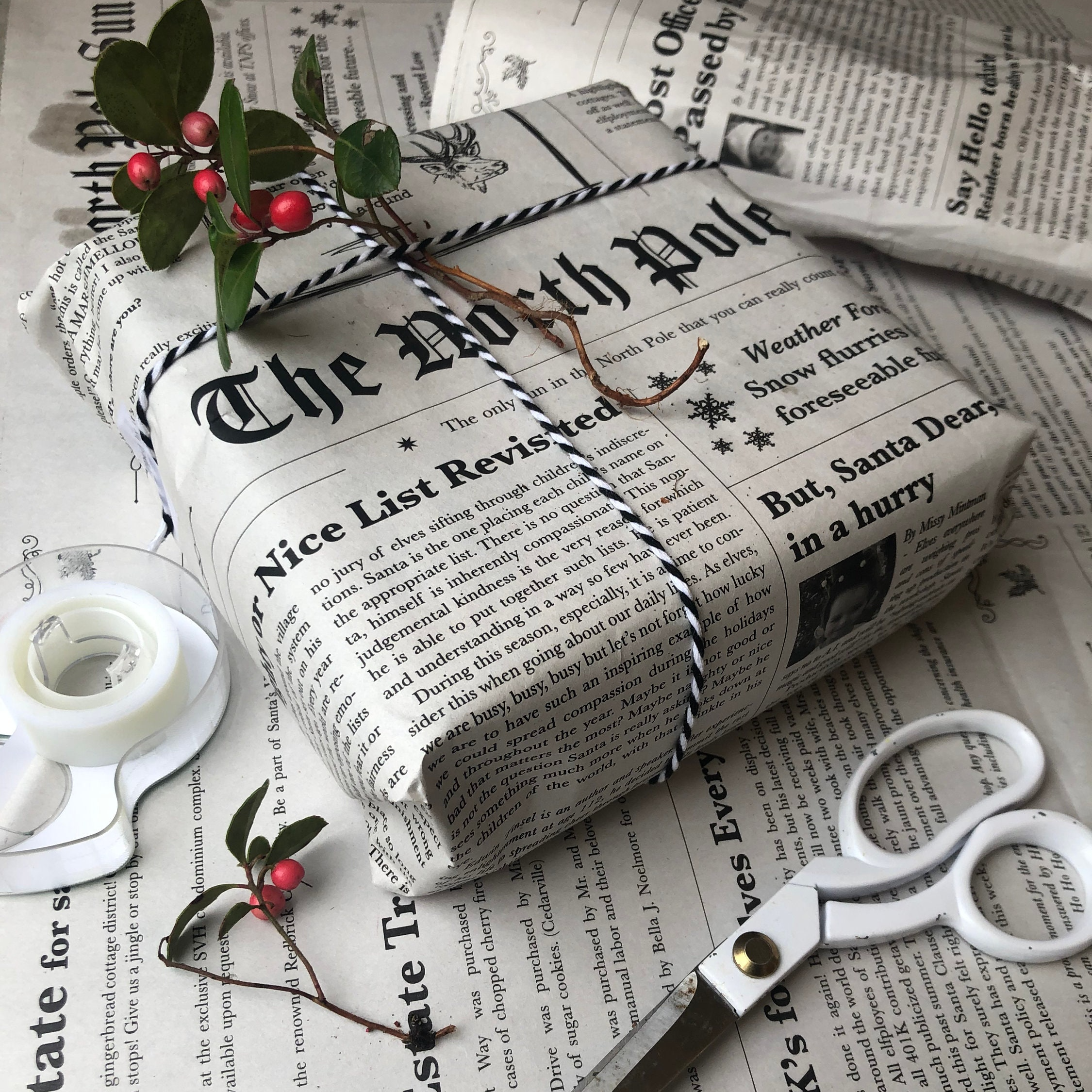 🎄🎅Christmas Presale - 49% -North Pole Newspaper Christmas Gift Wrap