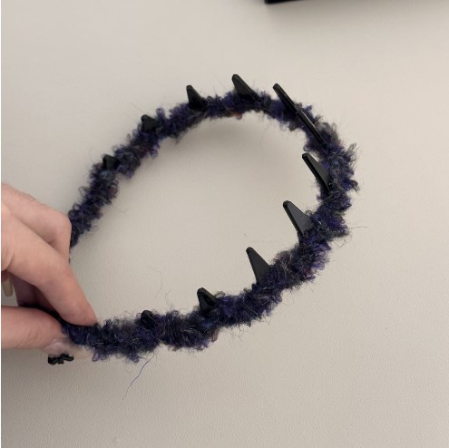50% OFF-Large Teeth Head Hoop