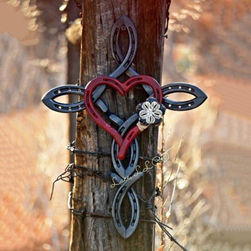 ❤️Handmade Natural Horseshoe Cross With Heart