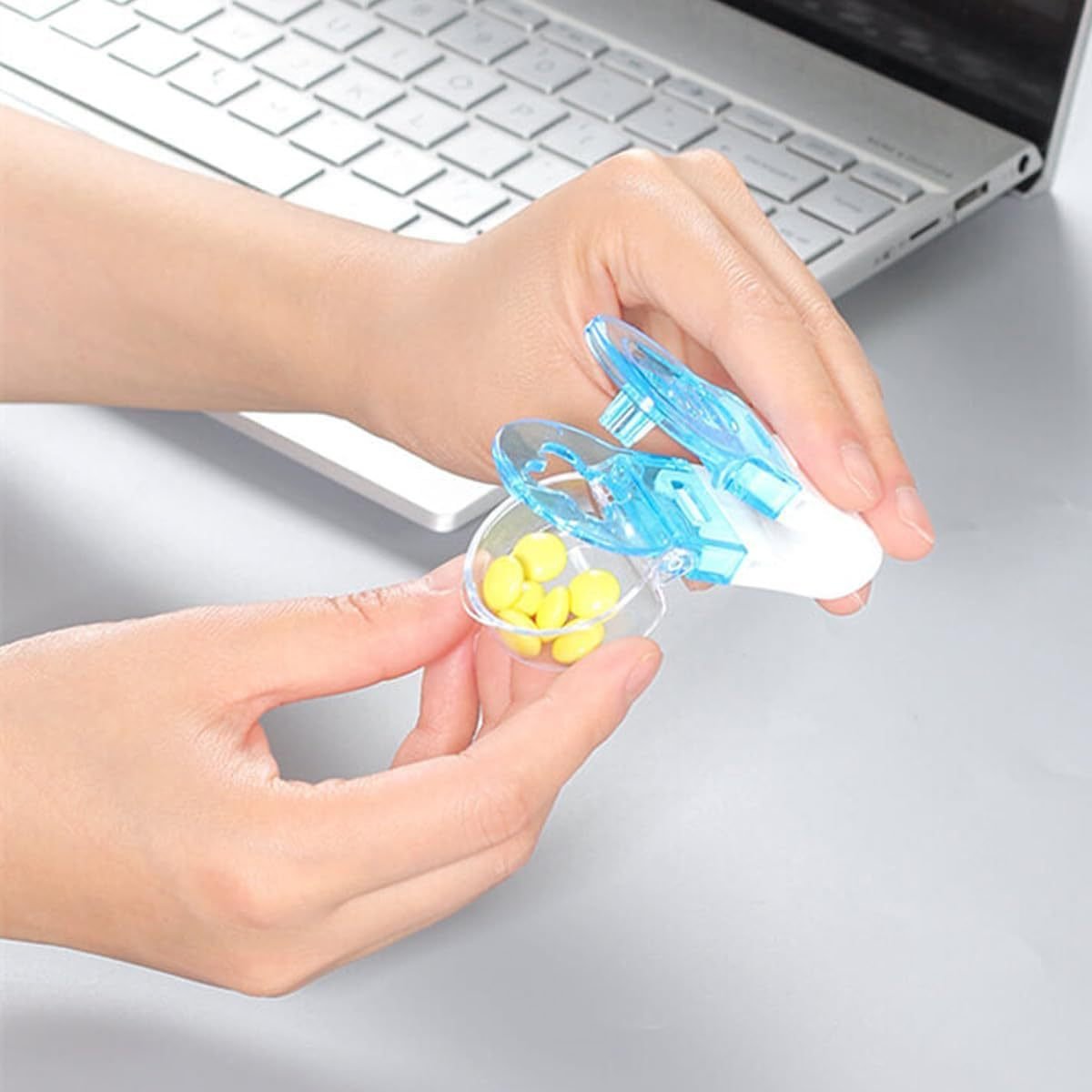 💊Care for the elderly💊 - Portable Pill Taker🔥