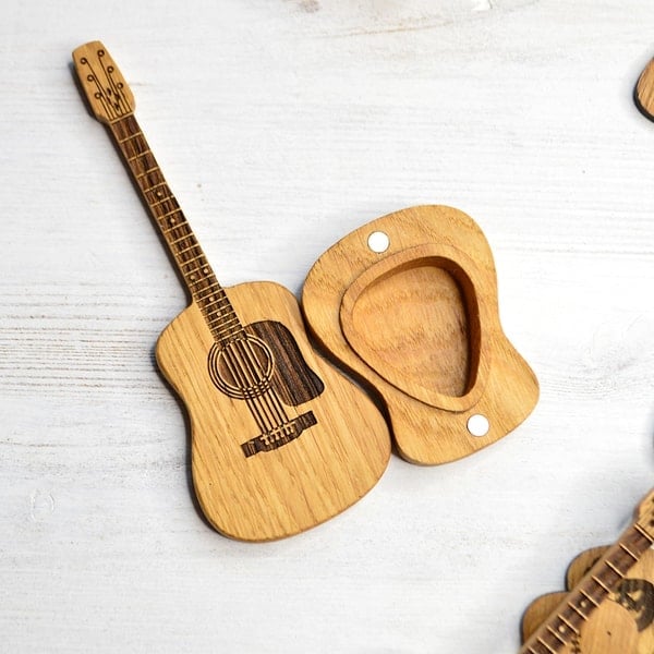 🎄Christmas Sale 49% OFF🎁Mini Cute Edition Wooden Guitar Plectrum Case🎸