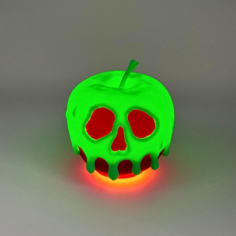 🎁TikTok Last Day Sale - 70% OFF🔥Handcrafted Poison Apple Skull Lamp🍎